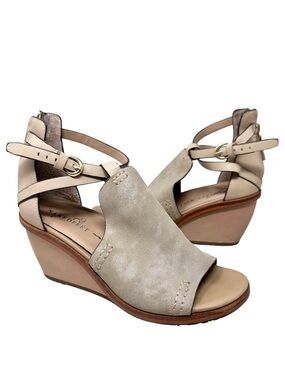 Naked Feet Crux Tan Leather Sedge Strappy Sandals 7